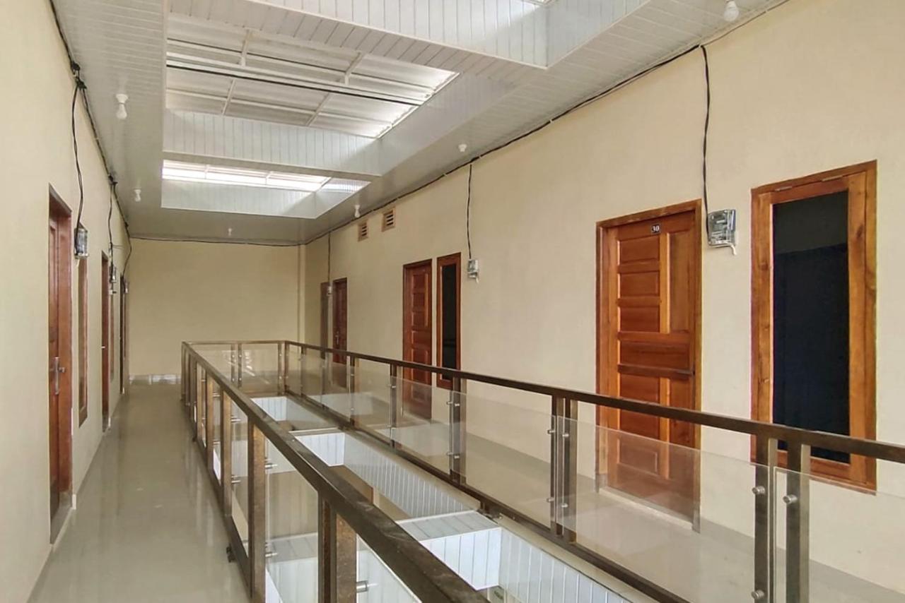 Urbanview Hotel Salsabilah Palembang By Reddoorz Exterior foto