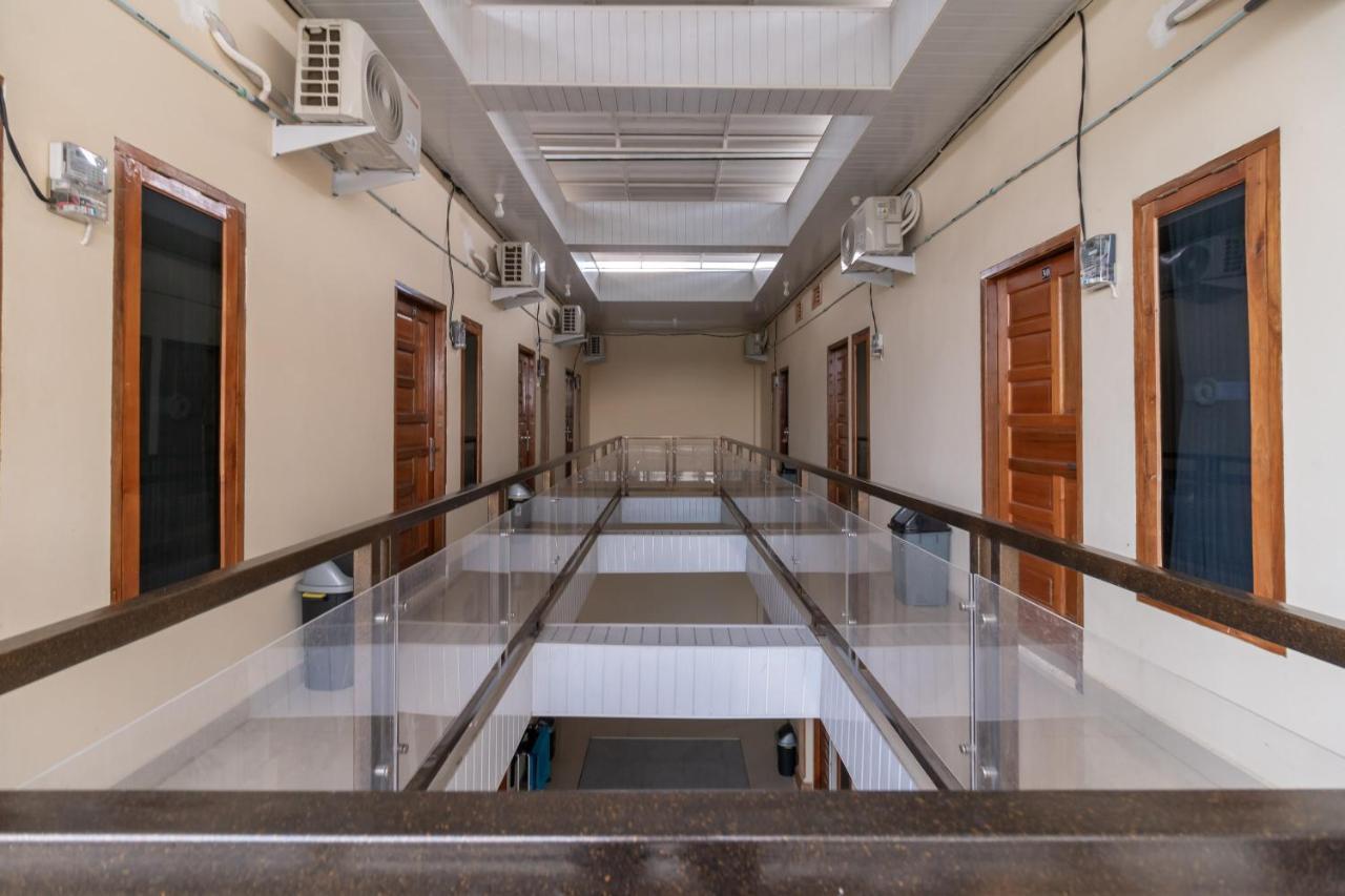 Urbanview Hotel Salsabilah Palembang By Reddoorz Exterior foto