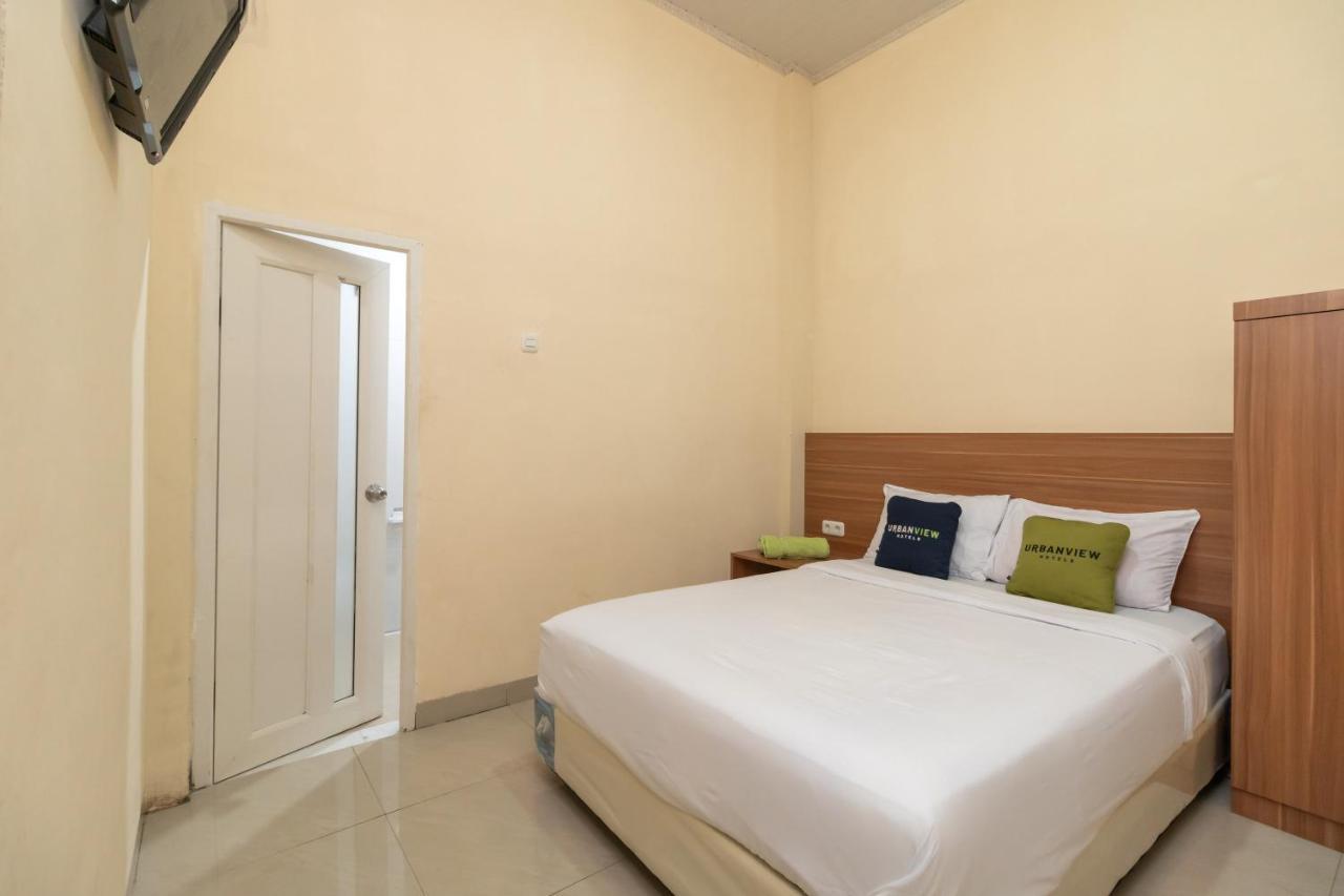 Urbanview Hotel Salsabilah Palembang By Reddoorz Exterior foto