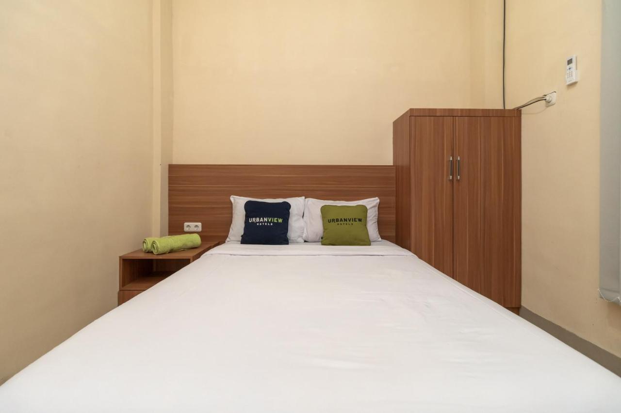 Urbanview Hotel Salsabilah Palembang By Reddoorz Exterior foto